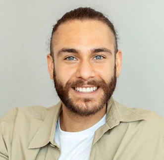 Retrato de Benjamín Rojas, mentoría en diseño y prototipado